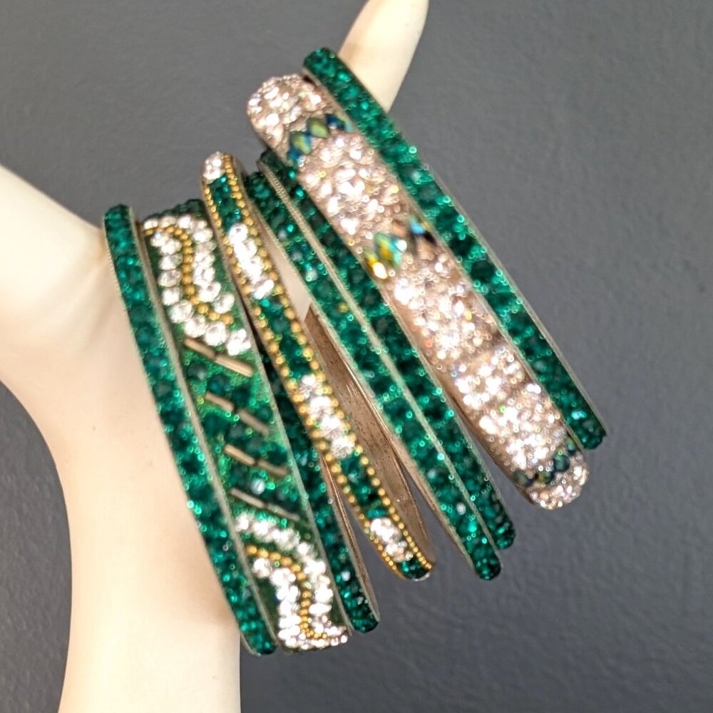 Bundle of 8 green, gold and clear sparkly beaded stacking bangles - Picture 3 of 9